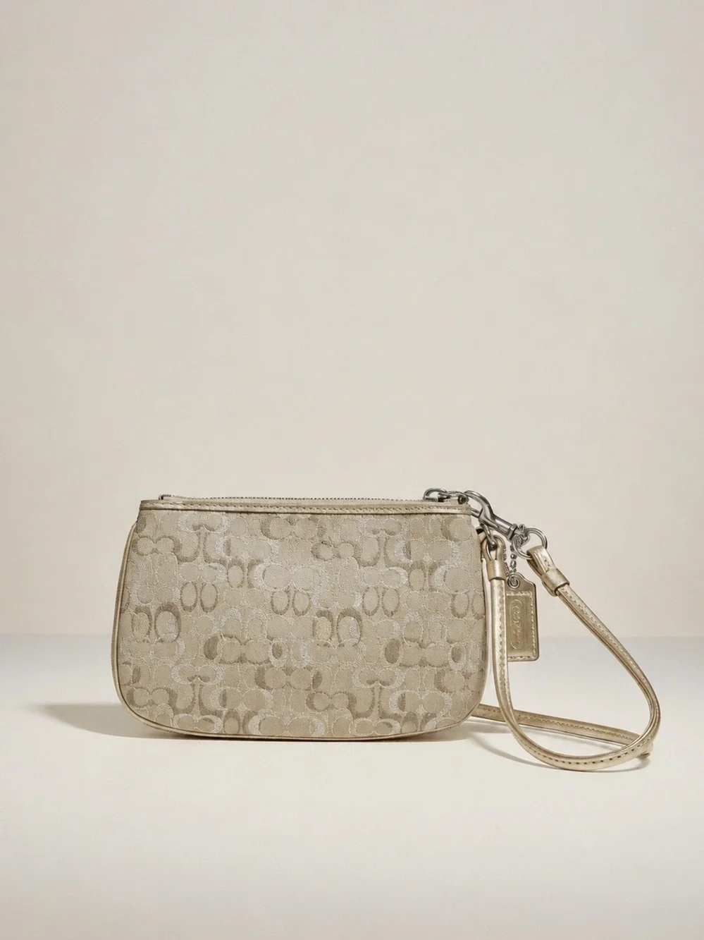 NWOT Coach Metallic Signature Wristlet